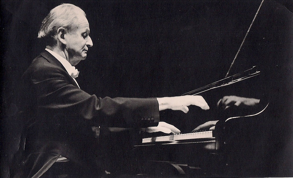 1939: Wilhelm Kempff (*25.11.1895 in Jüterbog; †23.05.1991 in Positano, Italien)