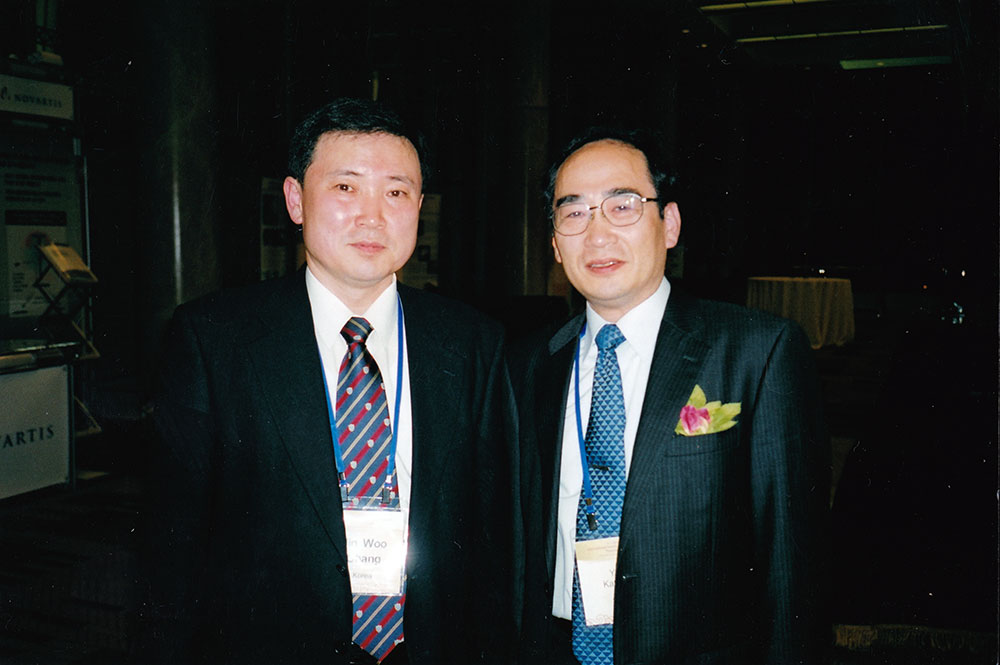 1999 Yoichi Katayama, Tokio M.D. ,Ph.D.(right),